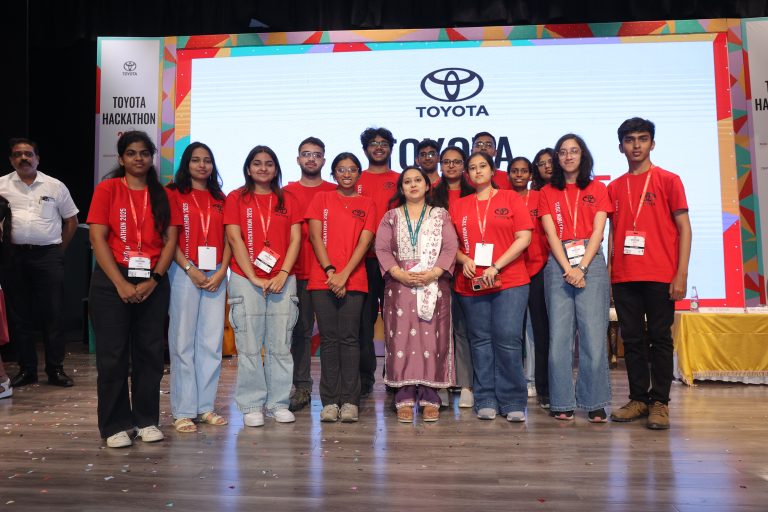 Toyota Hackathon - Day 02 - Photos - (832)