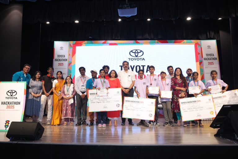 Toyota Hackathon - Day 02 - Photos - (879)