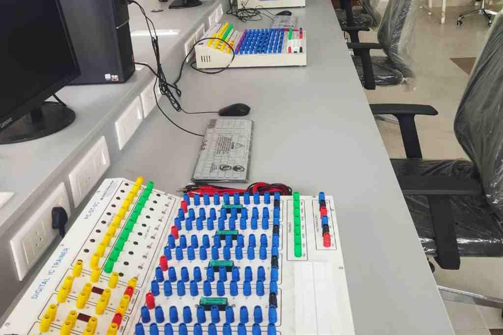 Analog-and-Digital-Electronics-lab-2